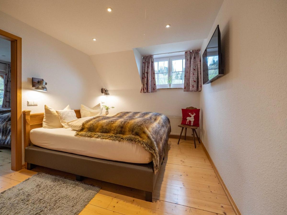 Holiday Apartements By Hotel Gruener Baum Feldberg フェルトベルク エクステリア 写真